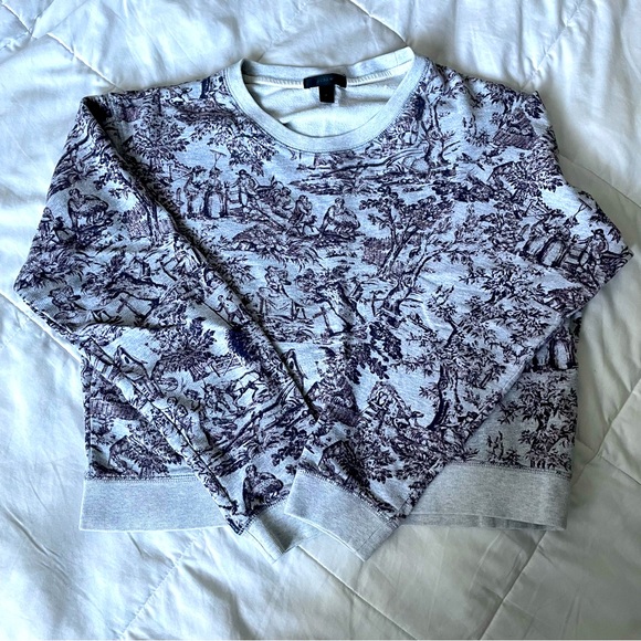 J. CREW Cropped Sweatshirt in French Toile Print - Picture 3 of 6